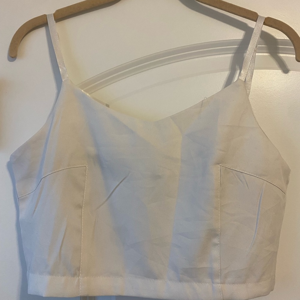 White crop top